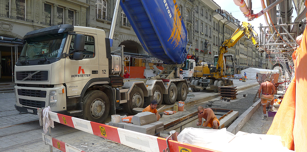 lkw baustelle