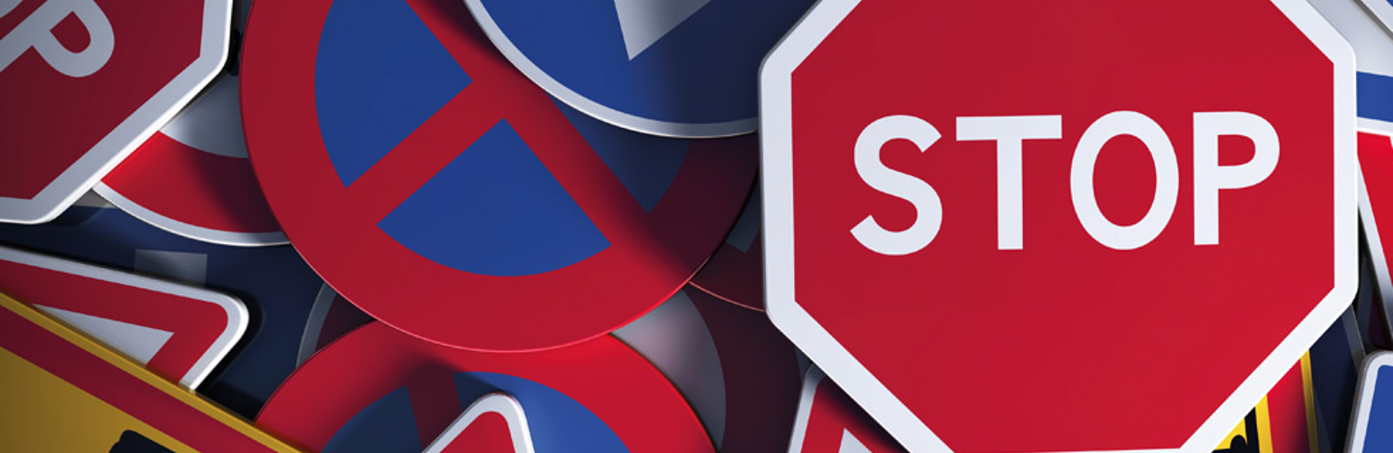 Illustration Verkehrsschilder Stop Vortritt Tempolimit